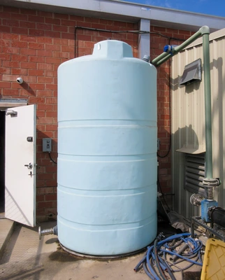 Poly Tank Vertical