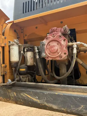 Used 2017 HYUNDAI ROBEX 480LC Excavators Texas US | Proxy Equipment #1378446