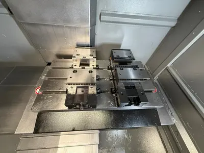 Used 2022 HURCO VM10I Vertical Machining Centers Quebec CA | Aucto #715446
