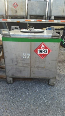 Stainless Steel Totes 300-383 Gallons