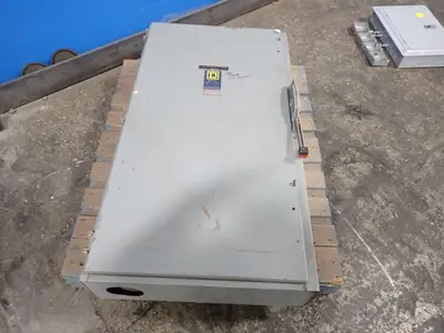 USED SQUARE D H325N