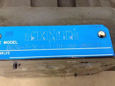 USED VICKERS DG3V73CET10JA8SM027