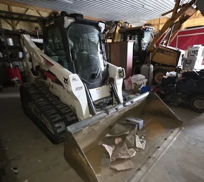 2022 BOBCAT T740 Skid Steer | Iron Listing (4)