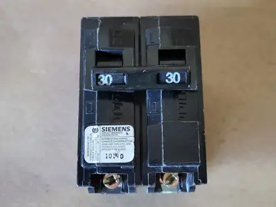 Used SIEMENS Q230 Switchgears British Columbia CA | Lenmark #294497
