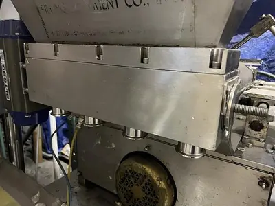 Woojung 4 piston filler