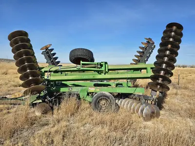 USED JOHN DEERE 650