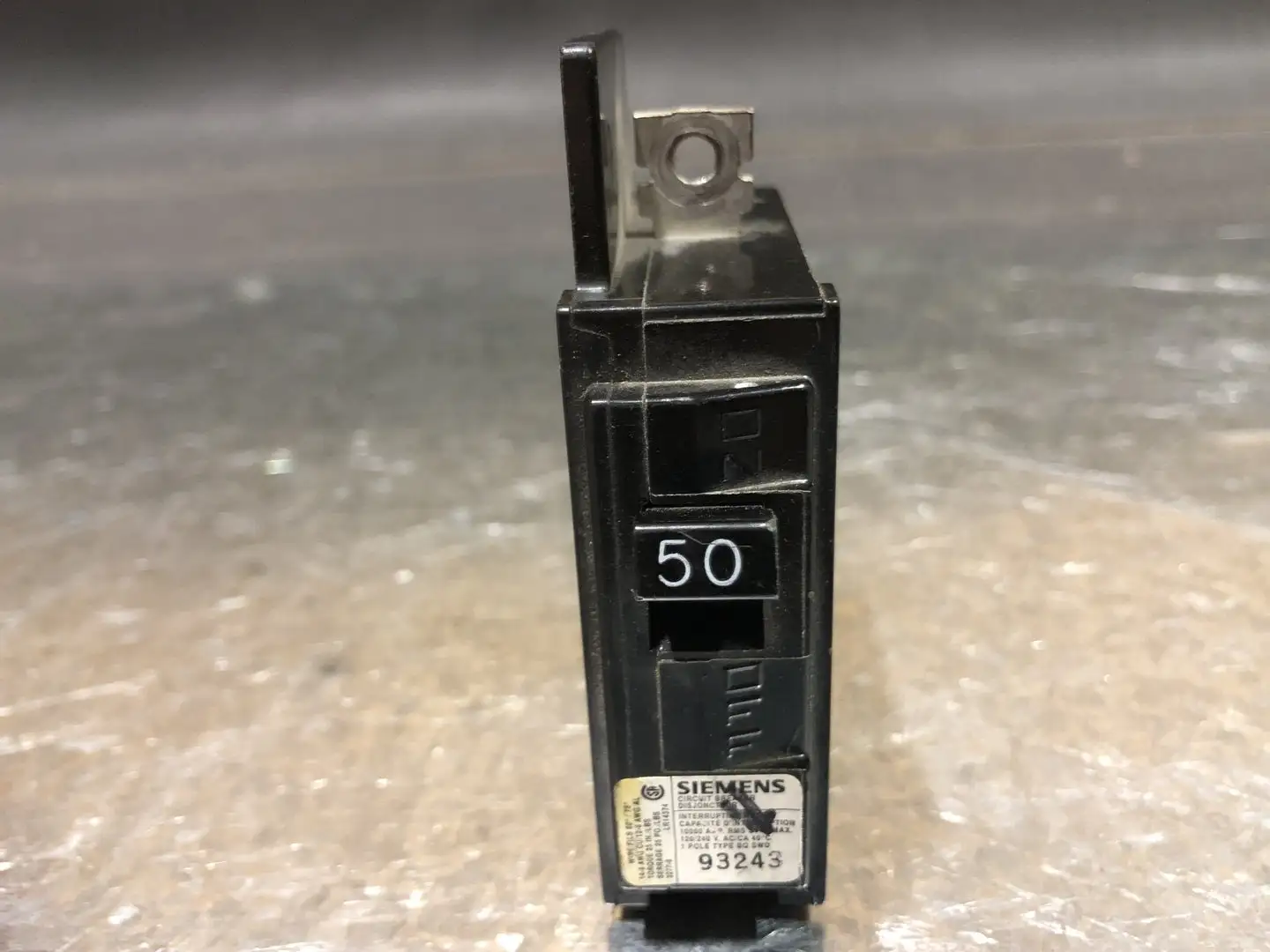 Used SIEMENS BQ1B050 Switchgears British Columbia CA | Lenmark #244259