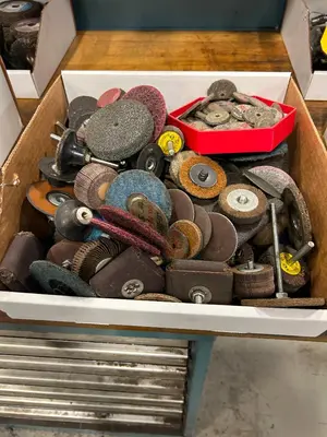 Used _UNKNOWN_ _UNKNOWN_ Grinding Wheels Virginia US | Myron Bowling Auctioneers Inc #1553430