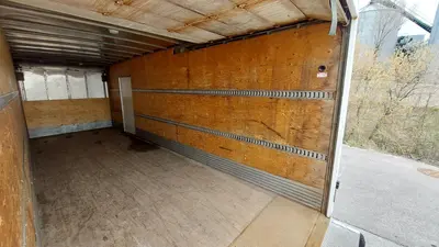 2019 HINO 338 Box Truck | Platinum Group (18)