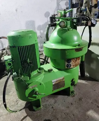 Westfalia OSD 18-0136-067/10 fuel oil purifier, SS.