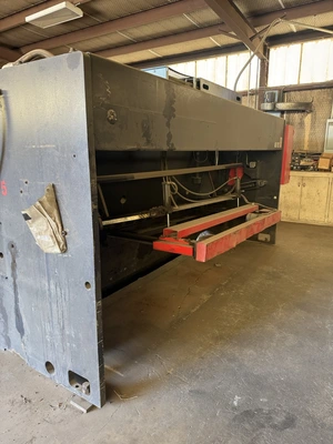 Used 2002 AMADA ESH40-13 Power Squaring Shears (Inch) Texas US | Revelation Machinery #936932