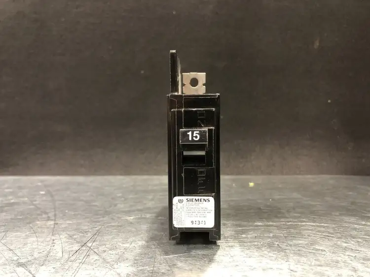 Used SIEMENS BQ1B015 Switchgears British Columbia CA | Lenmark #244140