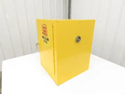 Justrite 25040 Flammable Cabinet 4 Gallon Capacity Yellow Manual Close