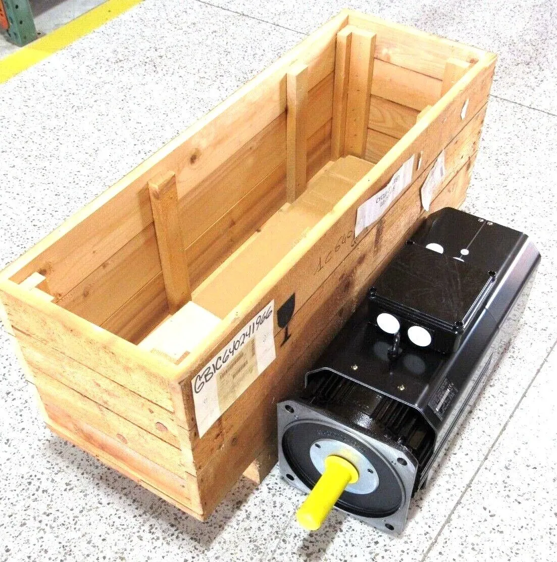 NEW INDRAMAT 2AD132C-B05OA1-CS06-H2N1 SERVO MOTOR 274160