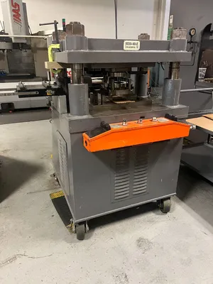 1995 HESS-MAE 30 Ton Hydraulic Press | Universal Press & Machinery (UPM) (1)