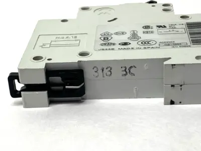 Used Moeller X Pole FAZ-C3/1 Circuit Breaker Circuit Breakers Michigan US | Maverick Industrial Sales #1394237
