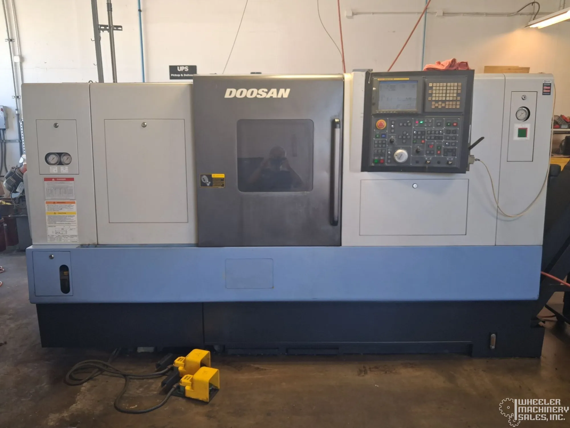 2007 DOOSAN Puma 300MC CNC Lathe w/ Live Milling #8395 #1