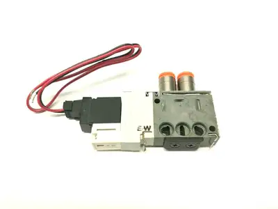 VQ1170N-5LO-C0 | SMC  Solenoid Valve 24 VDC 1/4 NPT - New – Open box