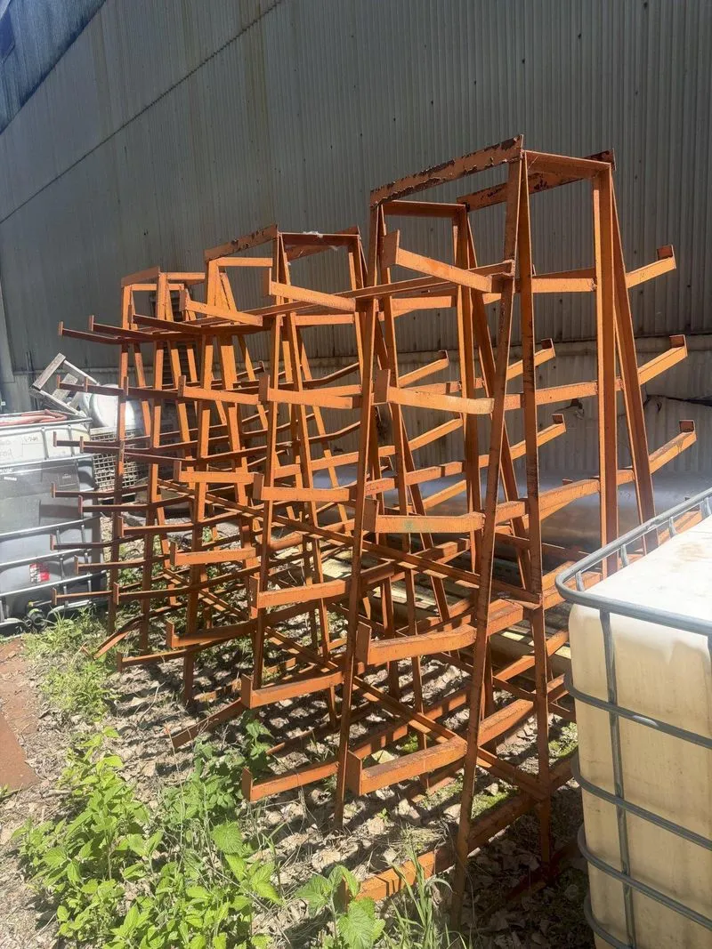 CANTILEVERED DUAL SIDED STORAGE RACK: YOBRO 25553