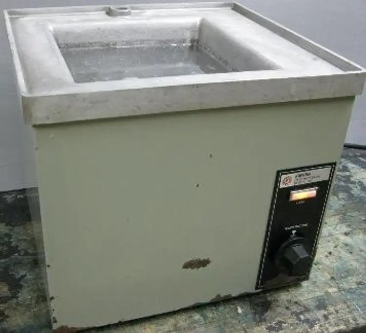 Used THERMO FISHER SCIENTIFIC 160 Baths / Circulators Texas US | Bamko Surplus Process Equipment #936311