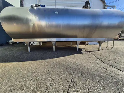 Paul Mueller Horizontal 2000 Gallon Tank