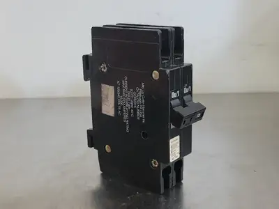 USED CUTLER-HAMMER QCF215