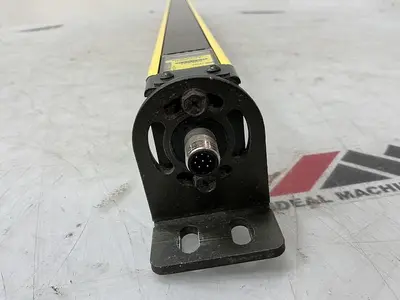 USED BANNER SLSR30-750Q8