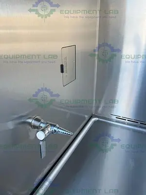 USED LABCONCO 302611100 CLASS II TYPE A2 LOGIC + BIOLOGICAL SAFETY CABINET 6 FT, 115V