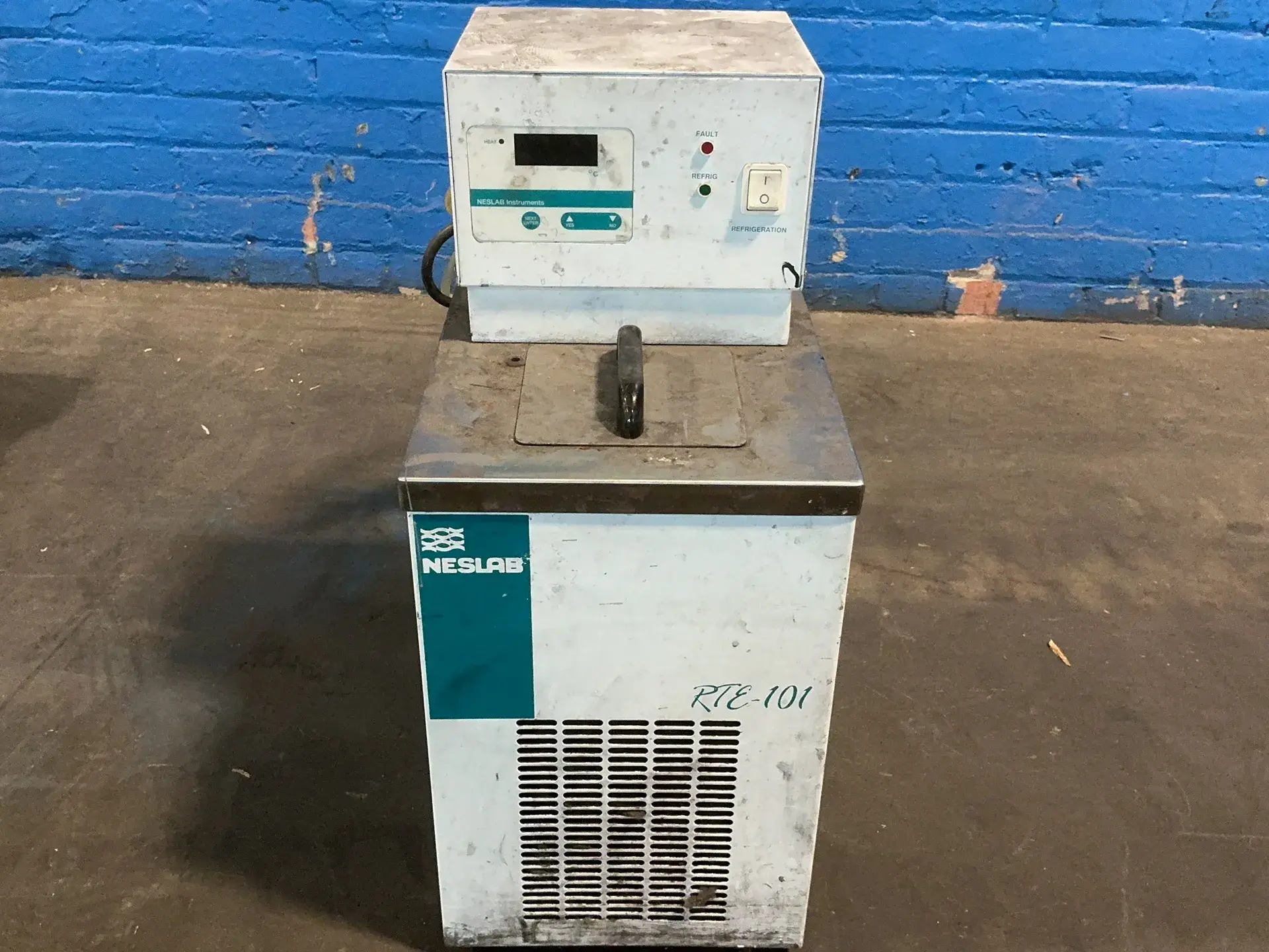 Used NESLAB 166103201500 Chemical & Process Equipment Ohio US | HGR 24 #1277786