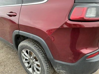 USED 2019 JEEP CHEROKEE