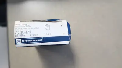 NEW TELEMECANIQUE ZCK-M1