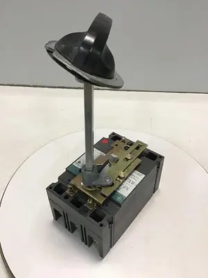 USED GE TED136100 / DISCONNECT
