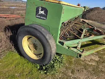 USED 1986 JOHN DEERE 8300