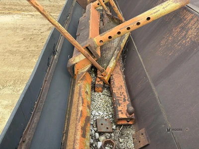 Used MIDLAND SA Asphalt Pavers Tennessee US | Moore Equipment #1517300