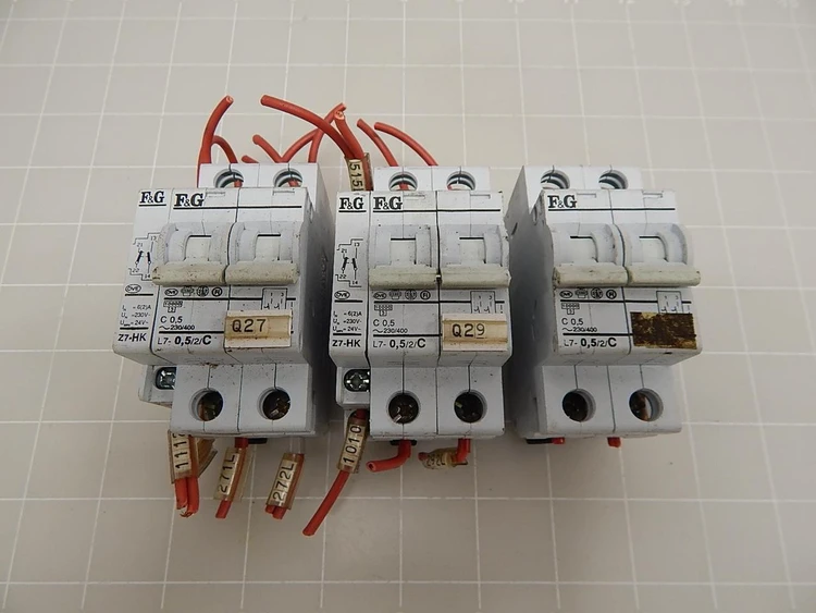 Used F&G _UNKNOWN_ Circuit Breakers Texas US | OCO Industrial #1677048