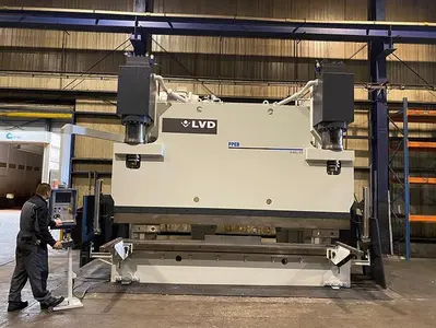 USED LVD PPEB 640 TON X 4500 MM CNC