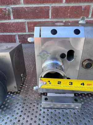 USED VIKING IDEX S2M ROTARY LOBE W/ STAINLESS 2 HP MOTOR 230/460V