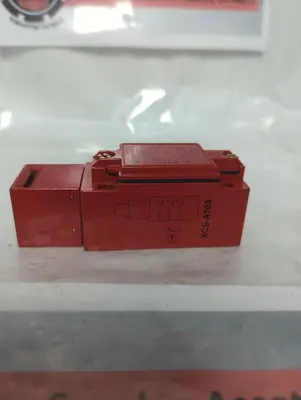 New | in-Stock TELEMECANIQUE IEC 947-5-1 Miscellaneous Equipment (Electrical & Power) Ohio US | Surplus Asset Holdings #1363951