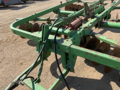 Used John Deere 13’6” Disc, Pull Behind with Pin Hitch, Hydraulic Lift/Lower, 9.5L-15 and 11L-14 Tir...