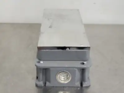 USED HUBBELL 6275