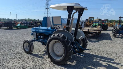 USED 1985 FORD 2910