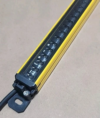 USED Contrinex YBES-14S4-0490-P012