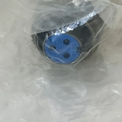 (3) Amphenol Aerospace (2 Per Sealed Bag) Connectors 10-820062-03S