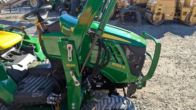 USED 2018 JOHN DEERE 1023E