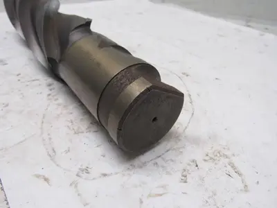 Quinco 2-1/2" 346.6mm 4 Flute Spiral End Mill 2" Combo Shank 8" Cut