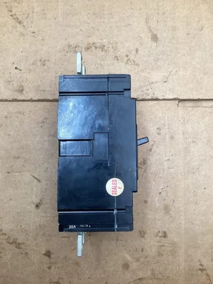 Fuji Electric BU-ESB3020 20A 600V 50/60Hz 3 Pole Circuit Breaker