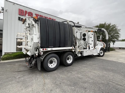 Used 2011 PETERBILT 365 Vacuum Truck California US | Big Truck & Equipment #1412262