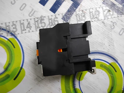 USED TELEMECANIQUE CA2 DN40