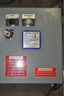 USED 1997 DYNAMIC FEEDS DX66