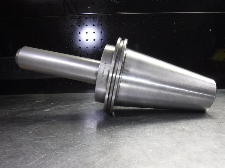 Used DAVIS TOOLS INC. _UNKNOWN_ CAT Holders Michigan US | Superior Machine & Tool Inc #212624